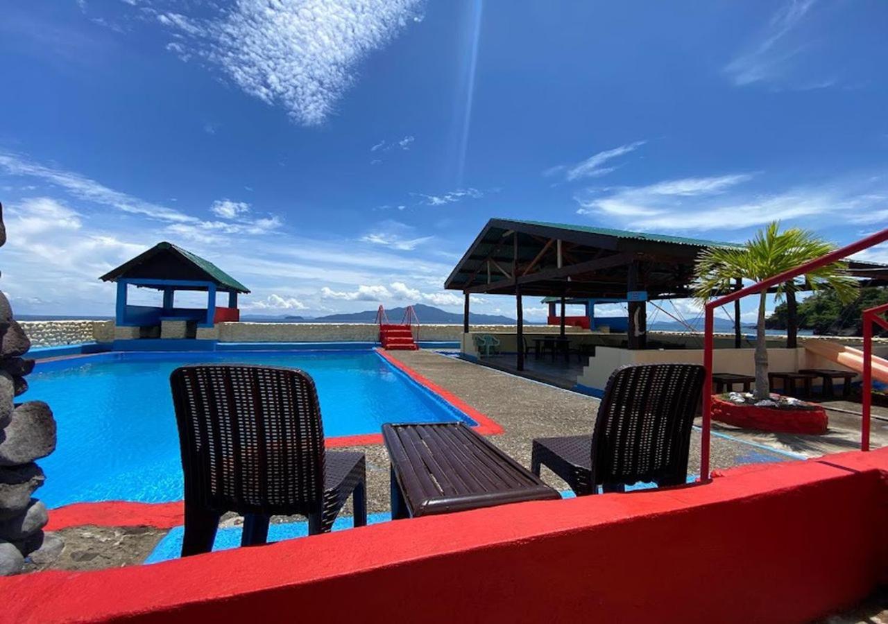 Napo Beach Resort Maripipi Екстер'єр фото